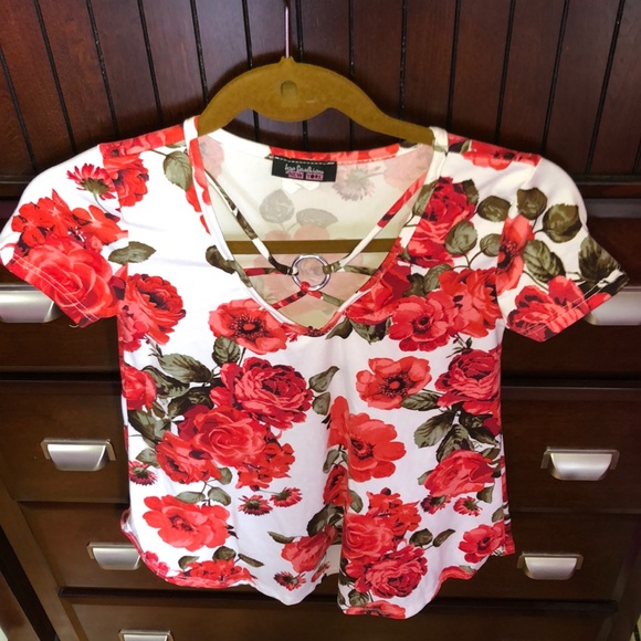 Floral Blouse 🌹 - Picture 2 of 3